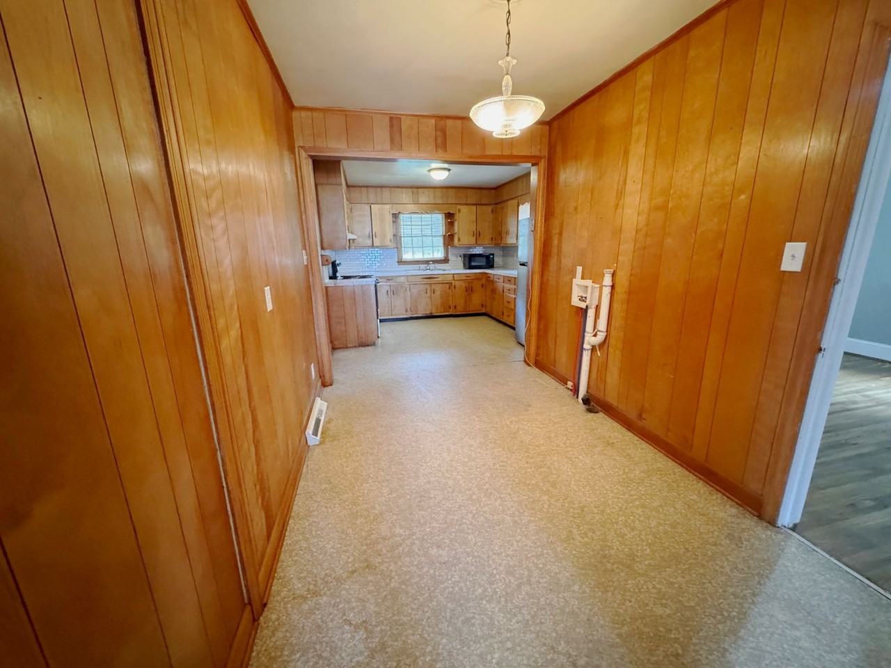 229 Alpine Dr - Photo 5 of 10