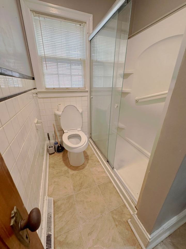 229 Alpine Dr - Photo 5 of 10