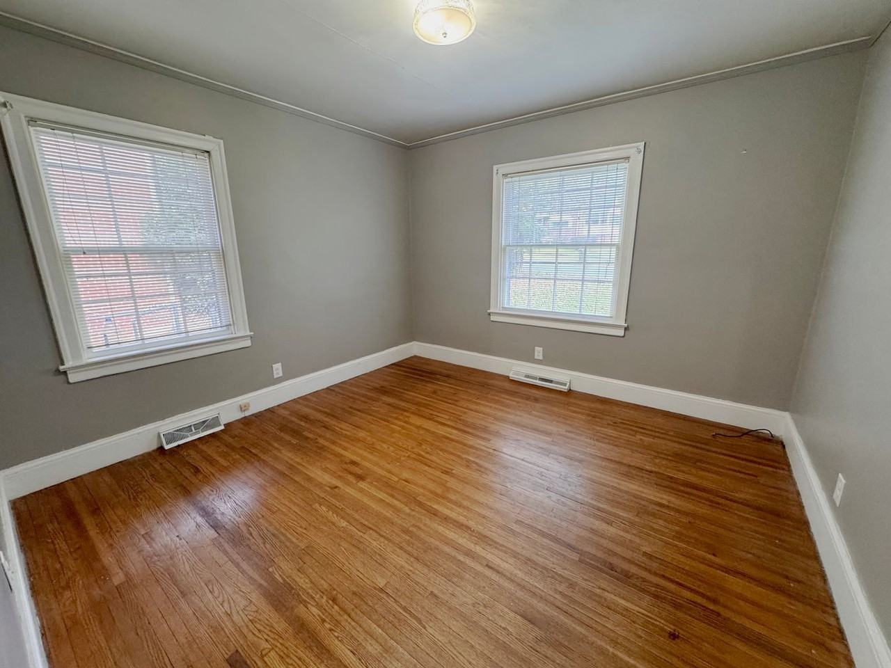 229 Alpine Dr - Photo 7 of 10