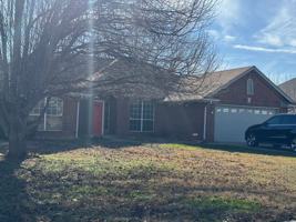 featured image of 2100 Ne 12th St