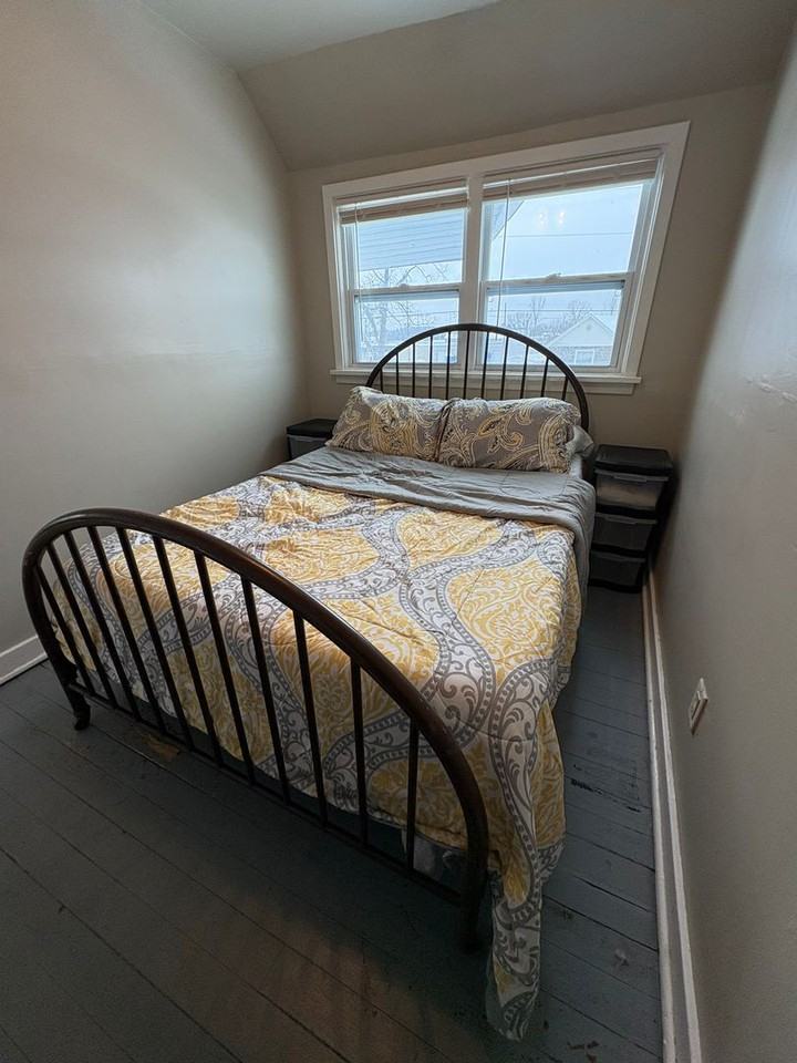 301 Kilbourn Ave - Photo 6 of 12