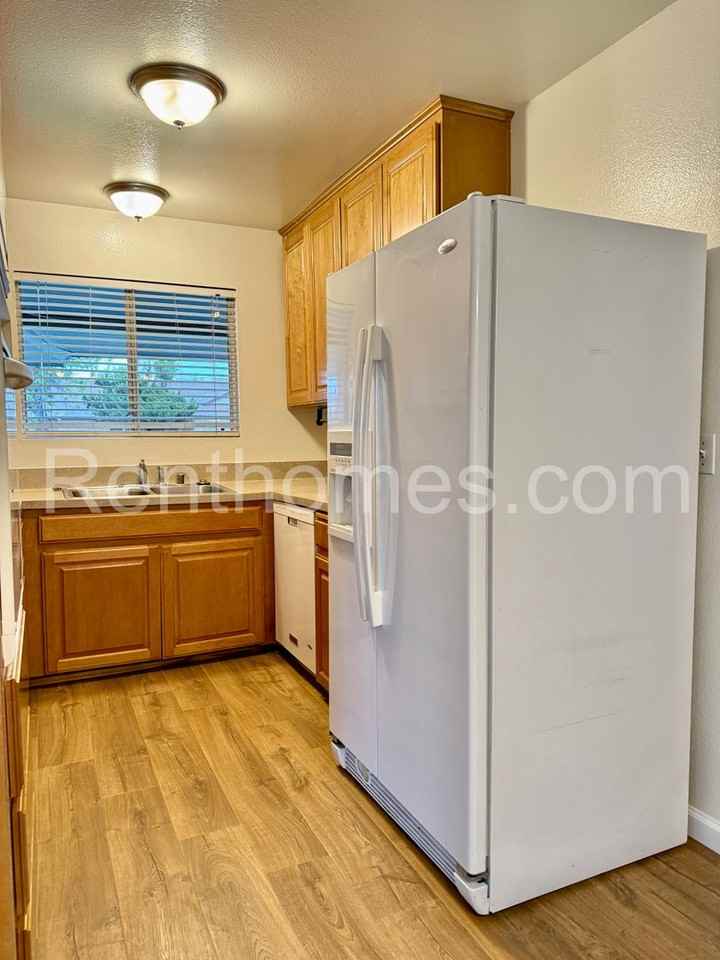 5511 Chandler Dr - Photo 6 of 23