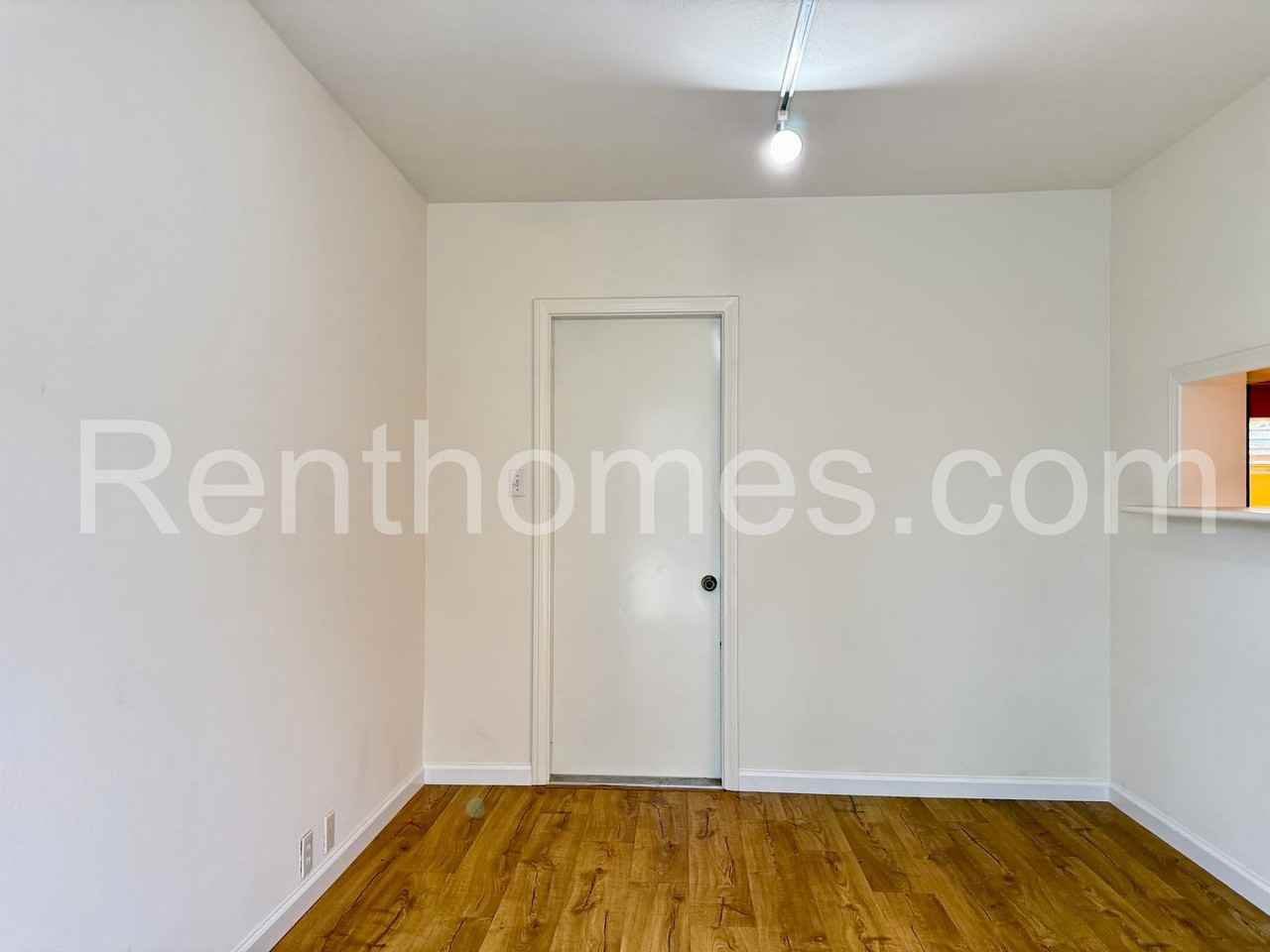 5511 Chandler Dr - Photo 7 of 23