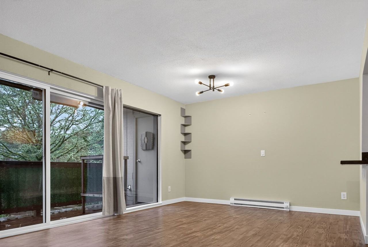 7726 Sw Barnes Rd - Photo 2 of 19