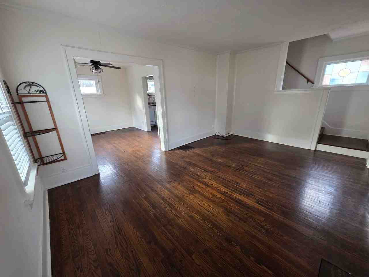 1916 James St - Photo 3 of 10