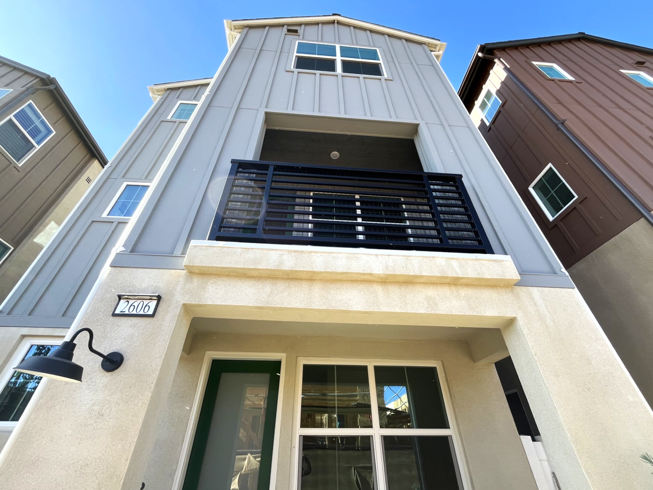 2606 E Hyde Paseo - Photo 2 of 26