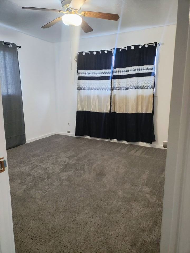 11058 Jones St - Photo 7 of 11