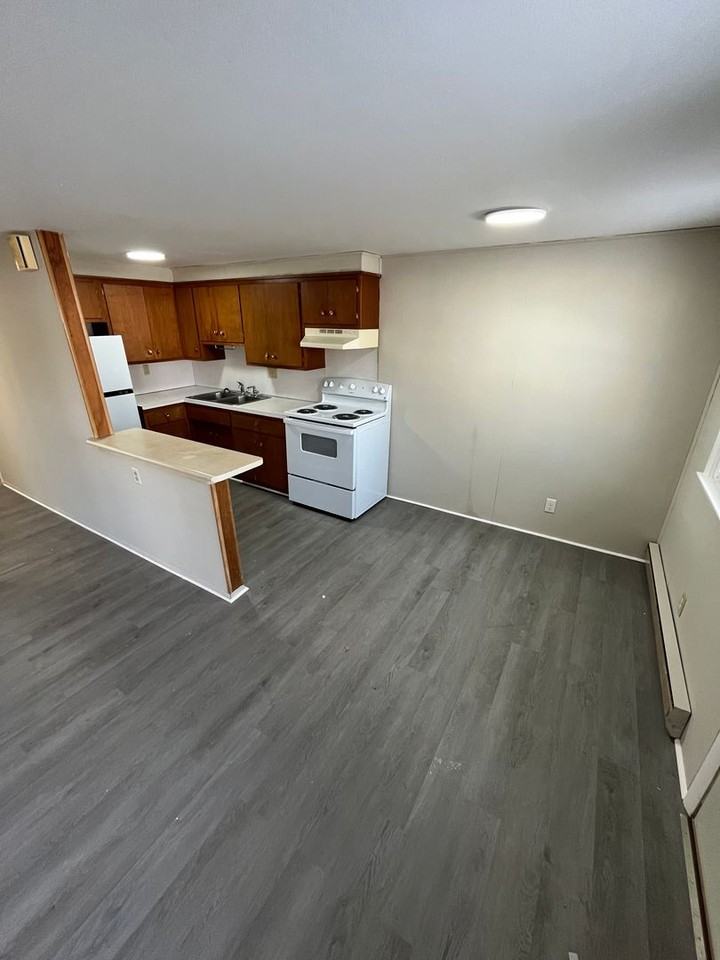 104 Maple Ln - Photo 4 of 10