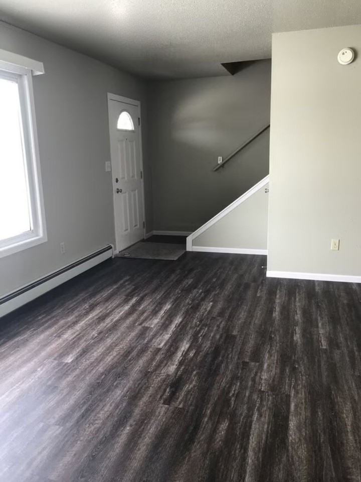 Marion Park Townhomes - Photo 3 of 21