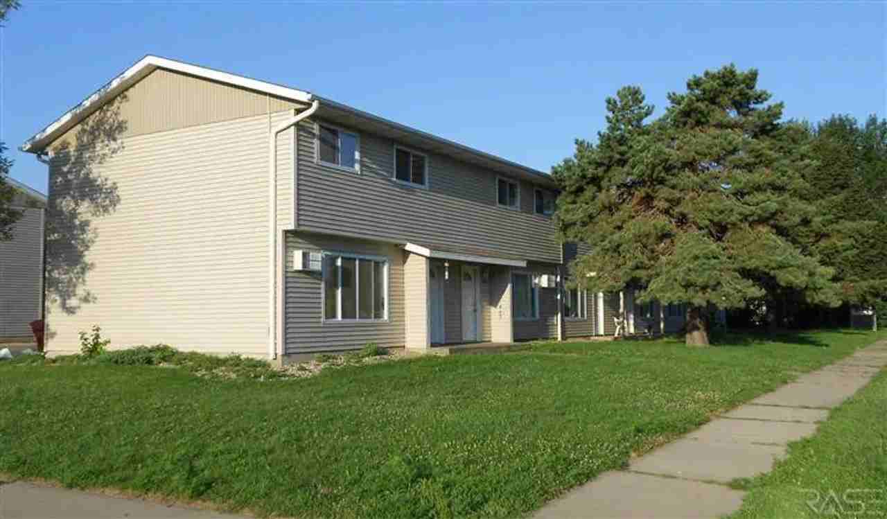 Marion Park Townhomes - Photo 3 of 33