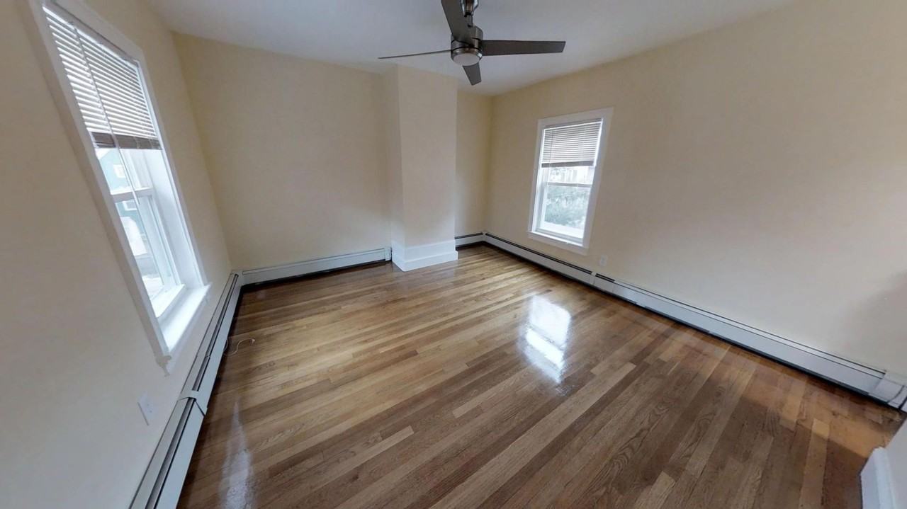 65 Walden St - Photo 6 of 11