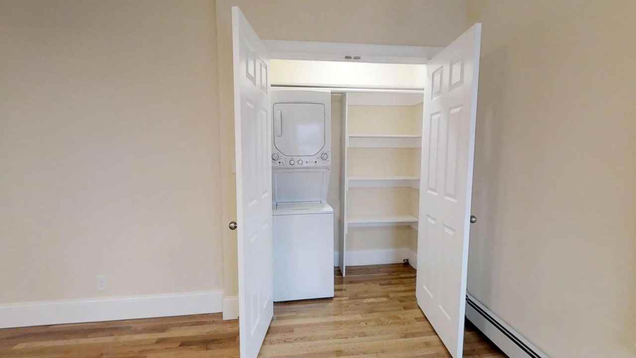 65 Walden St - Photo 7 of 11