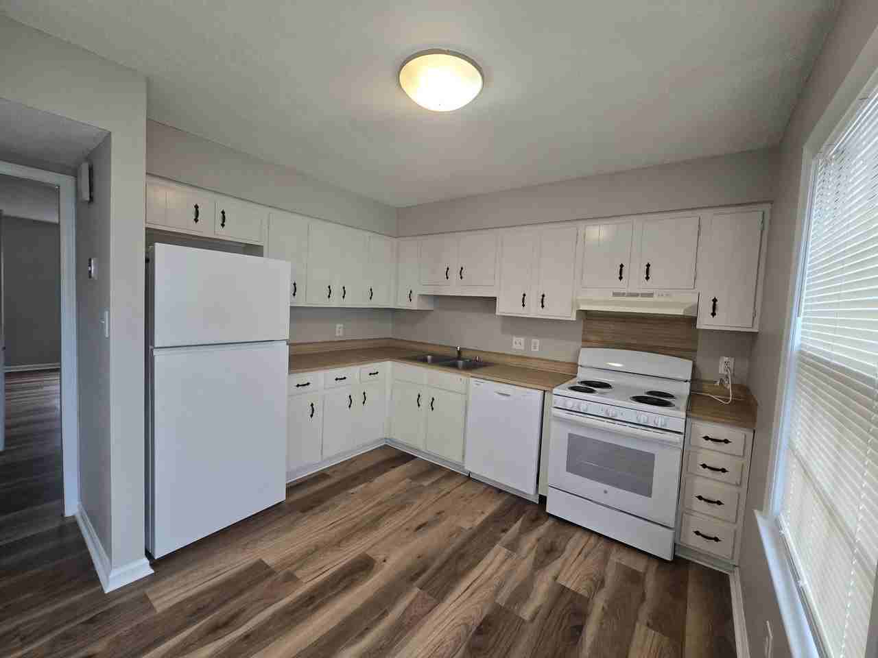 4720 Old Lantern Way - Photo 3 of 20