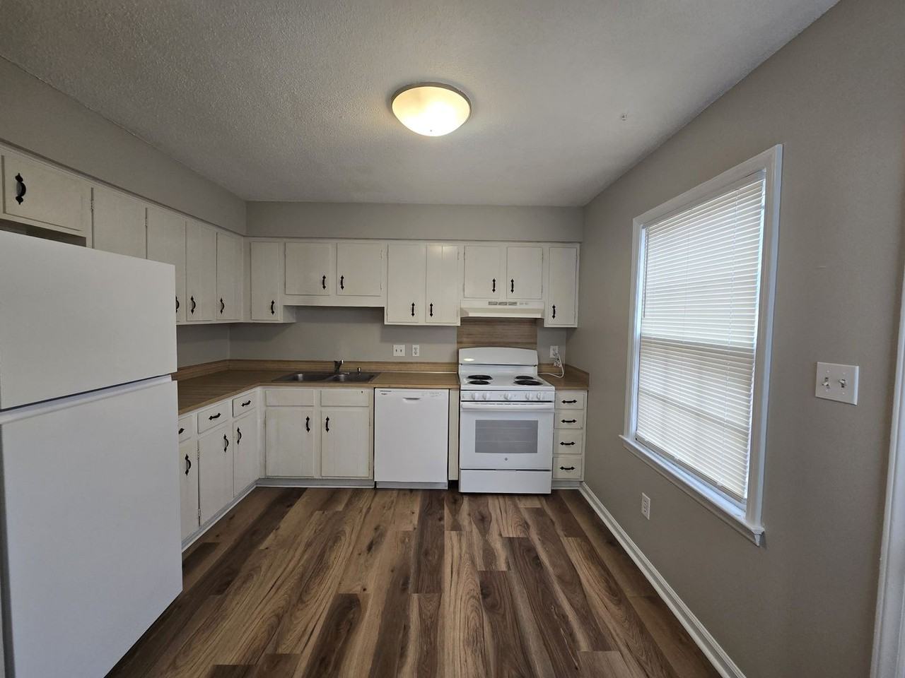 4720 Old Lantern Way - Photo 5 of 20