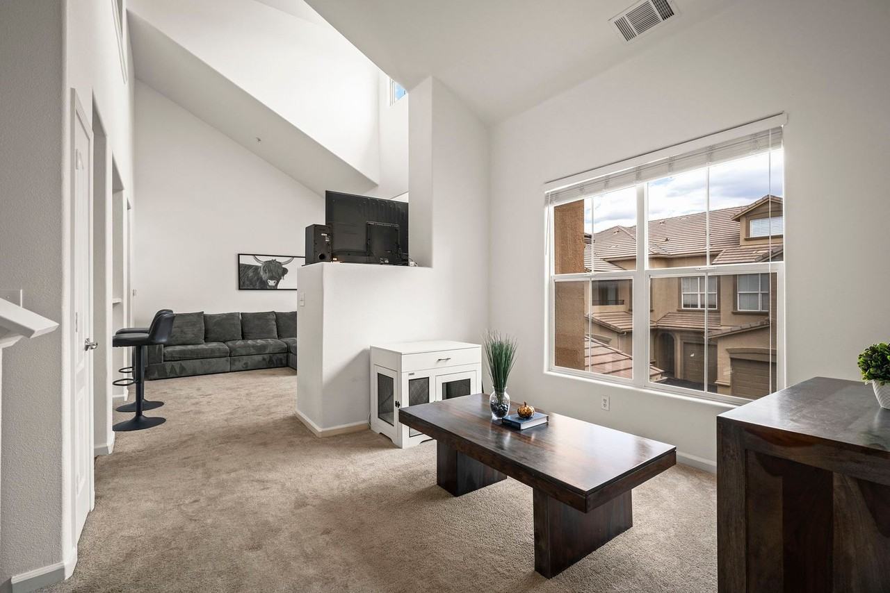 17000 Wedge Pkwy #422 - Photo 5 of 13