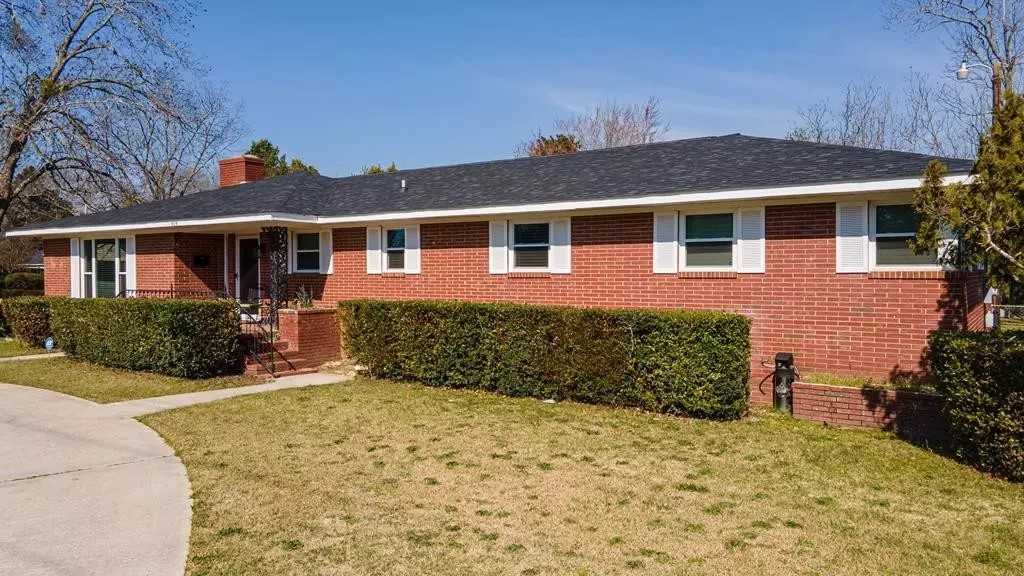 614 Camellia St Ne #NA - Photo 3 of 39