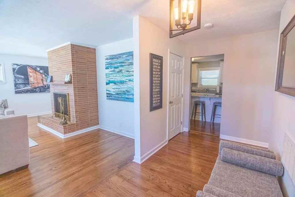 614 Camellia St Ne #NA - Photo 7 of 39