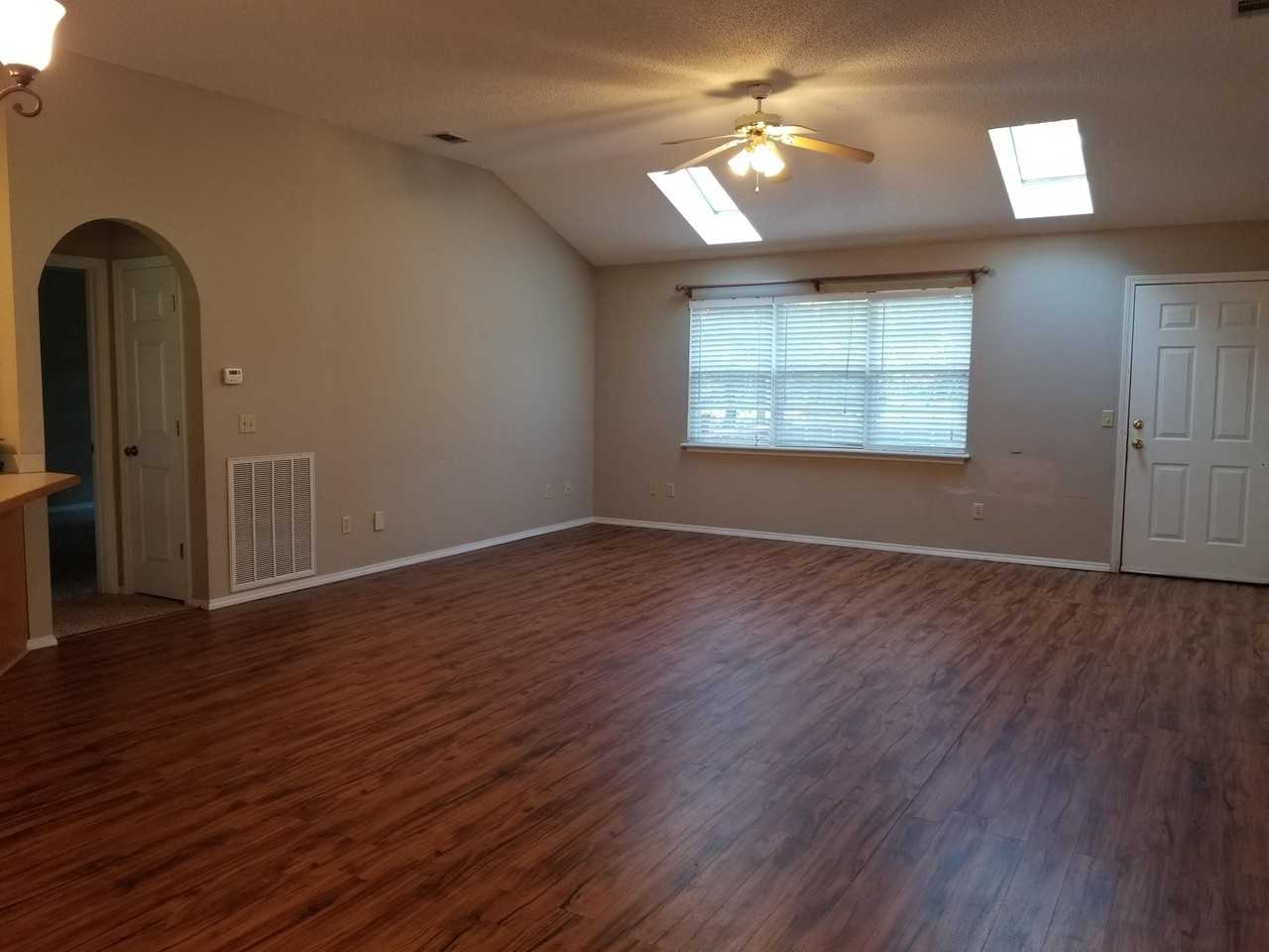 18 Fairbrook Ln #1 - Photo 2 of 22