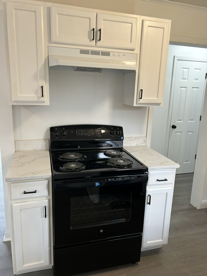 1723 Bloomfield Rd #NA - Photo 4 of 9