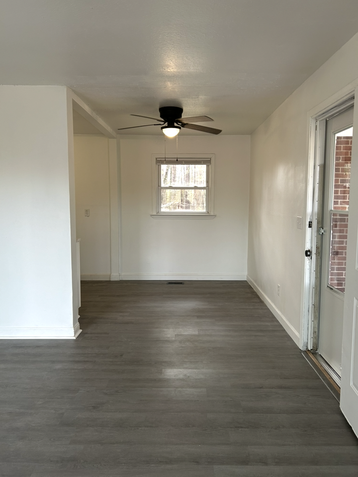 1723 Bloomfield Rd #NA - Photo 5 of 9