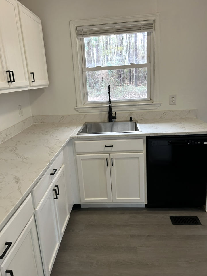 1723 Bloomfield Rd #NA - Photo 6 of 9