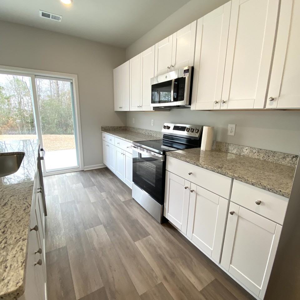 3336 Mid Summer Ln #NA - Photo 7 of 34