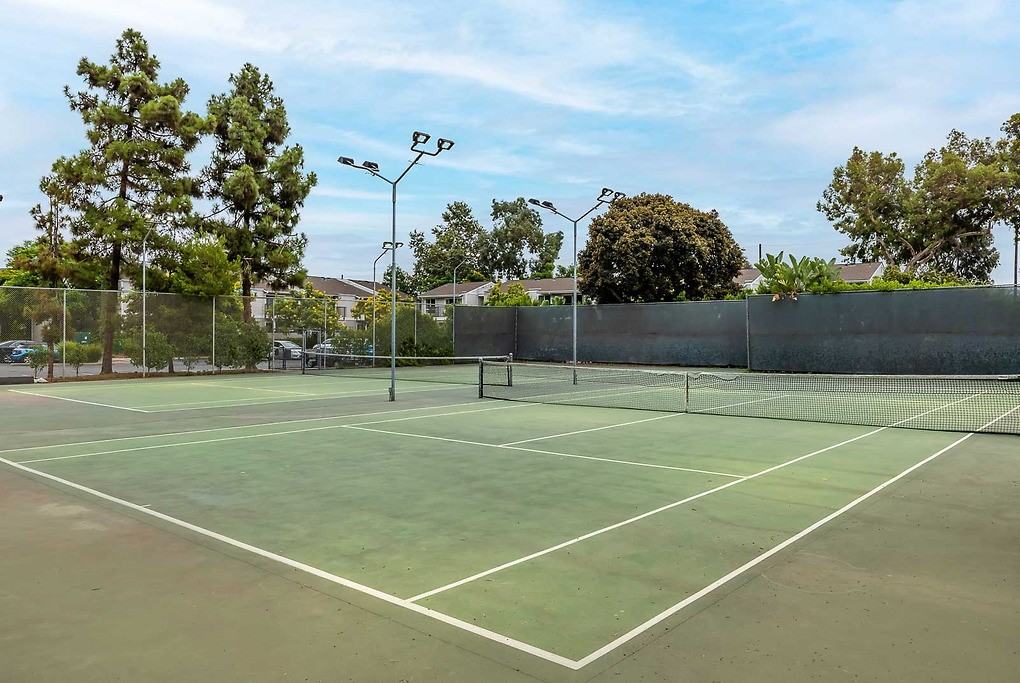 CentrePointe - Photo 4 of 27