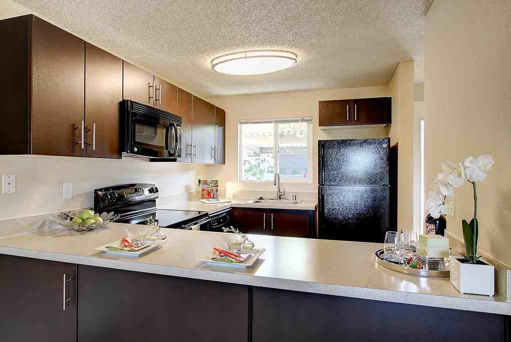 The Elliot at Mukilteo - Photo 6 of 34