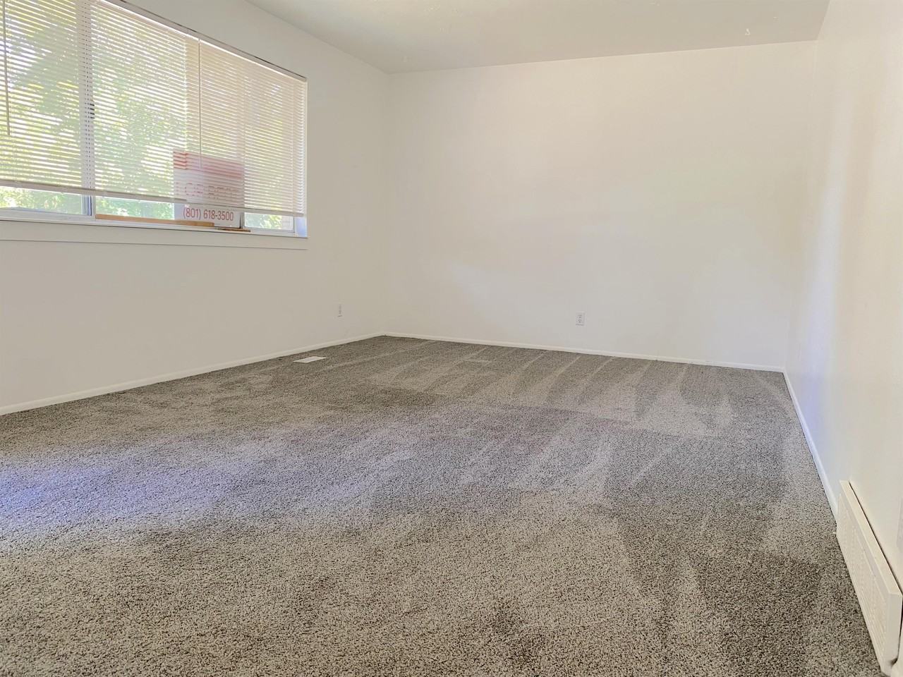 5542 S Rockford St #1 - Photo 6 of 35