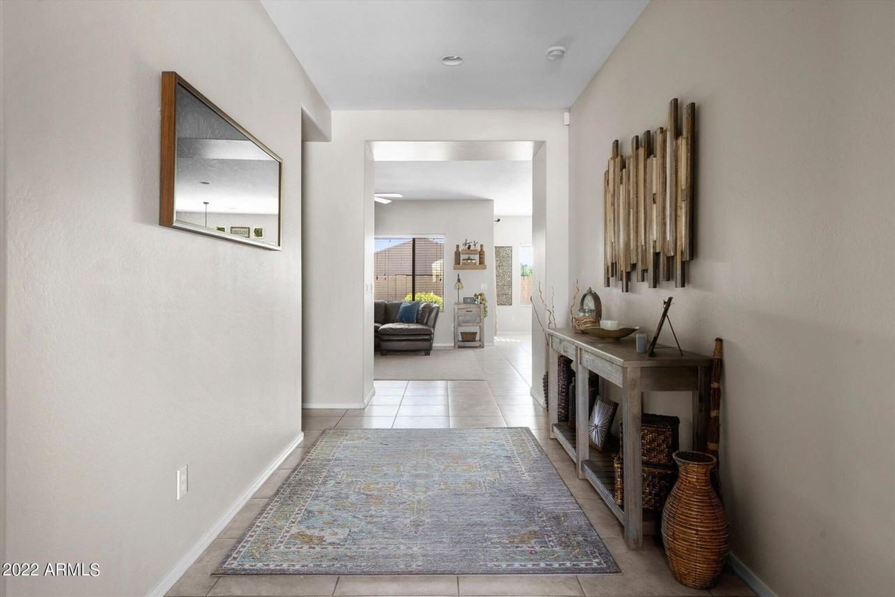 5533 W Cavedale Dr #NA - Photo 3 of 39