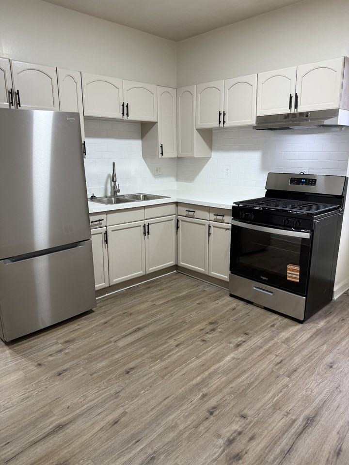 722 Eureka St #722 - Photo 6 of 14