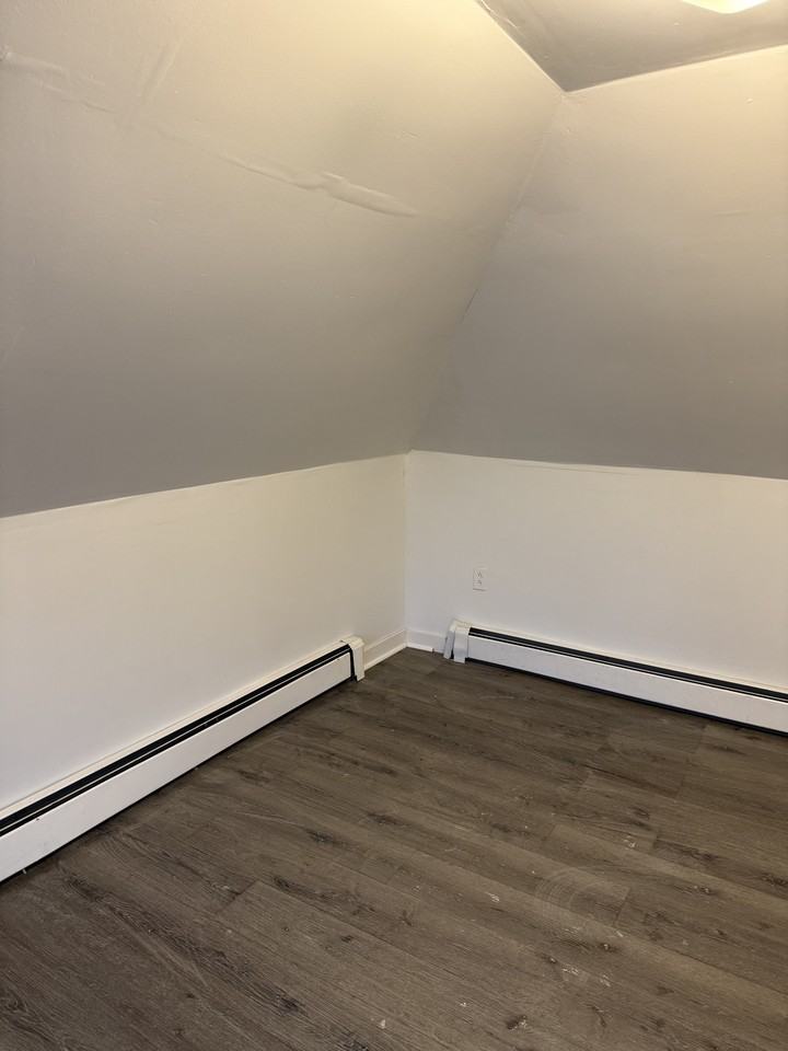 722 Eureka St #722 - Photo 7 of 14