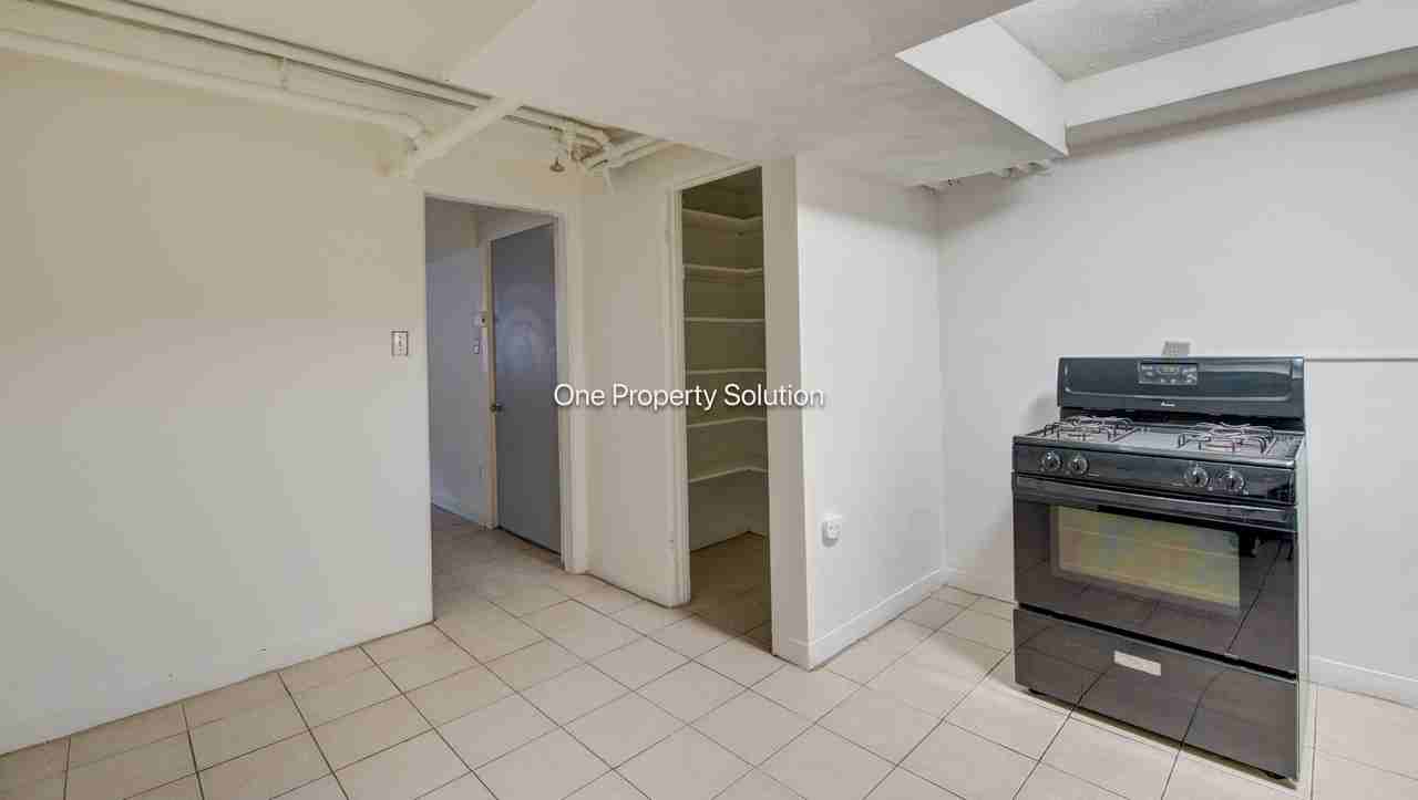 925 W 35th Ave #2 - Photo 3 of 20