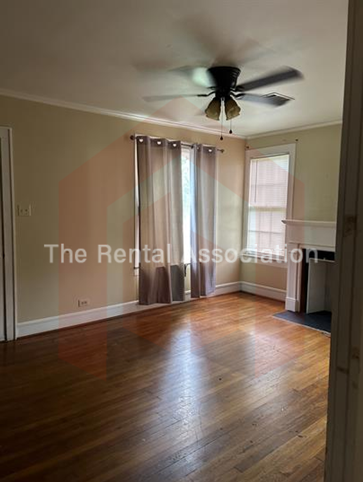 2000 University Ave #1 - Photo 6 of 20