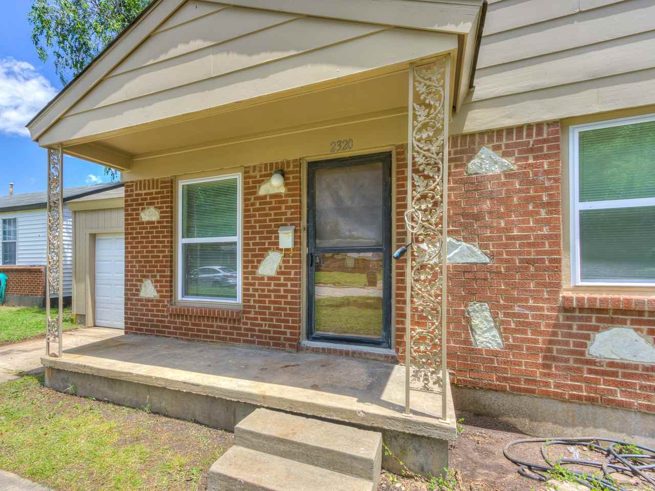 2320 Trosper Pl #1 - Photo 2 of 12