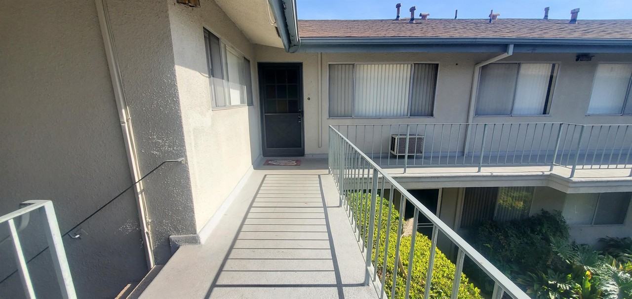 411 N. CHAPEL AVE (226) - Photo 6 of 25