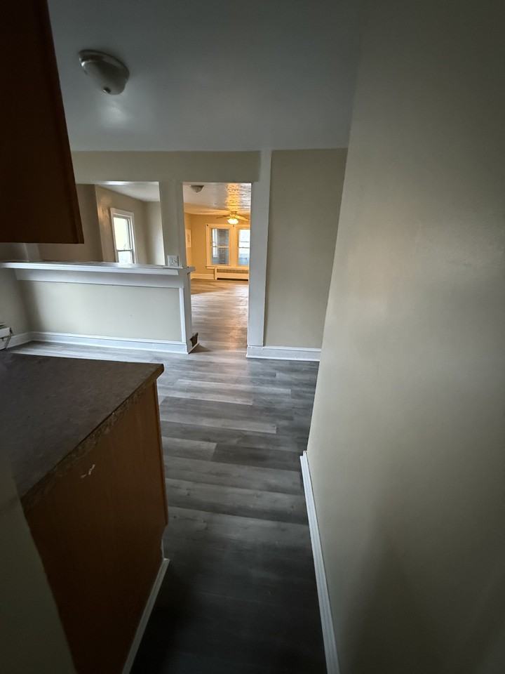 6 West Pitman Street - Photo 7 of 13