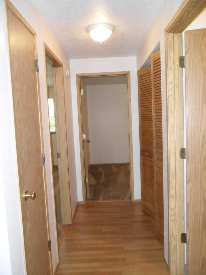 Madrona Place Apts - Photo 4 of 50