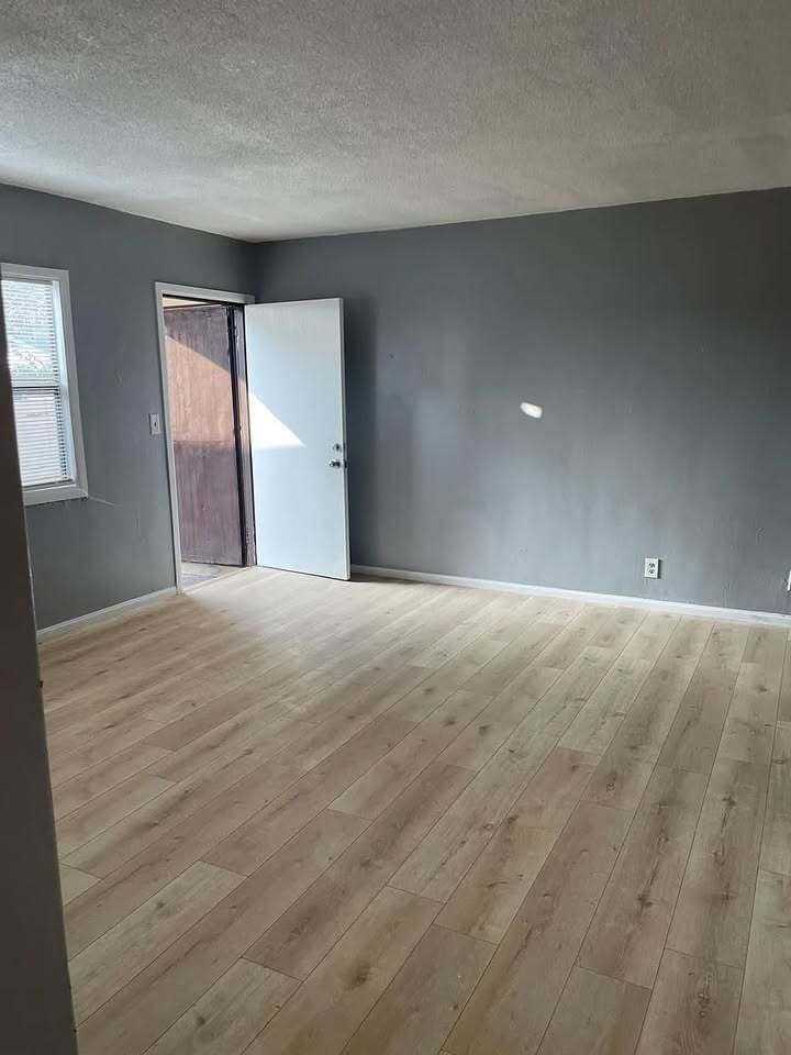 539 West 91st Street - Photo 3 of 9