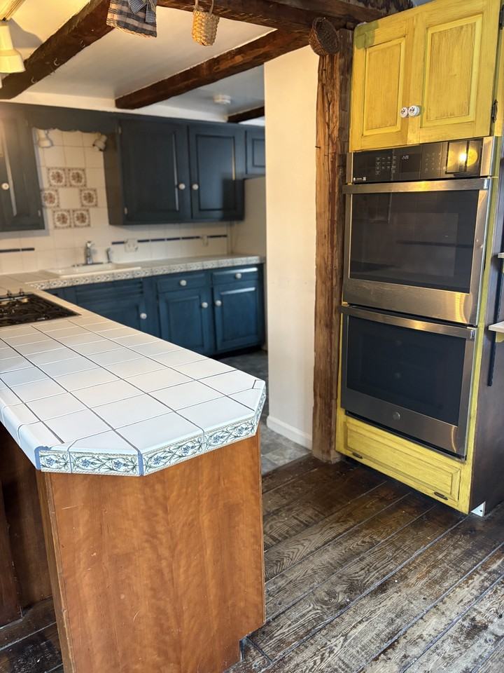 537 Green Hollow Rd - Photo 4 of 18