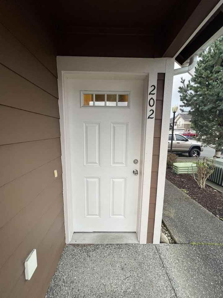 N14716-202 - Photo 2 of 32