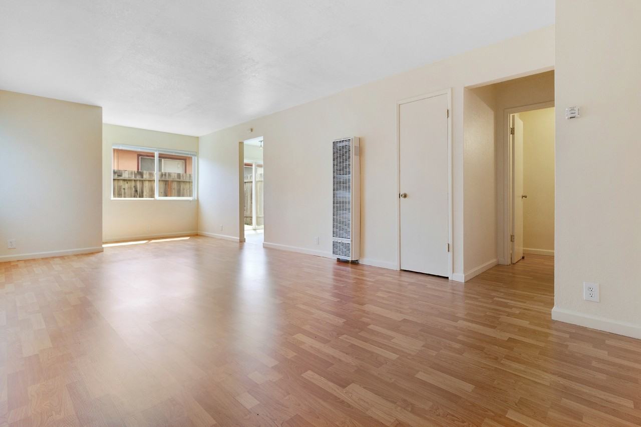 935 Heartwood Avenue - Photo 2 of 15