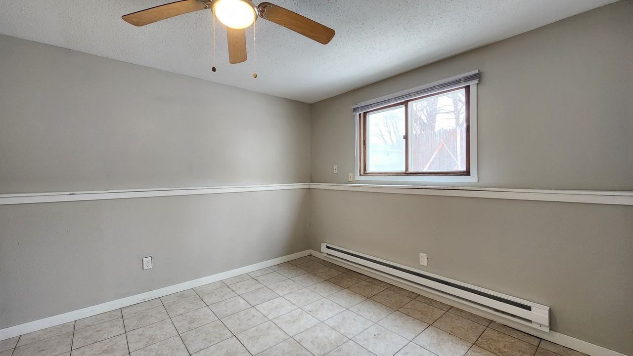 717 30th St. North - Photo 2 of 9