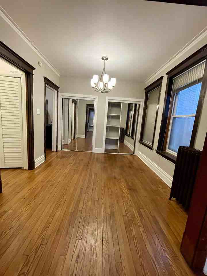 3801-10 N. Lincoln / 1844-48 W. Grace - Photo 7 of 11