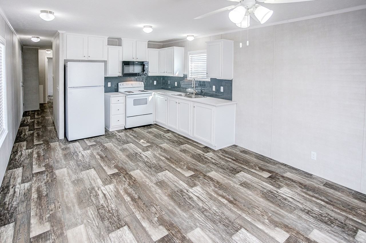 Rolling Meadows Manufactured Home Community - Photo 3 of 15