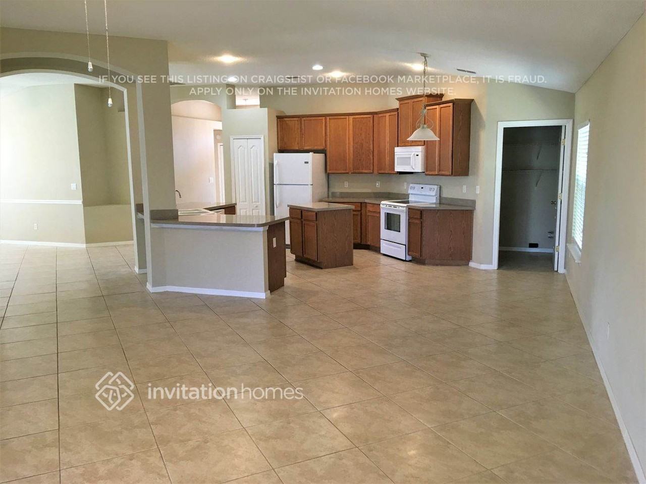 3240 Millpond Ct - Photo 4 of 14