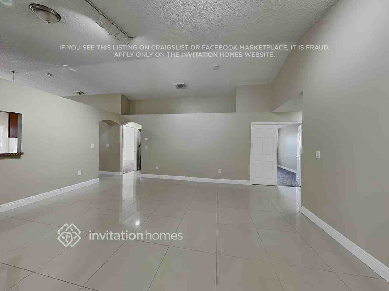 1001 Nw 125th Ter - Photo 4 of 23