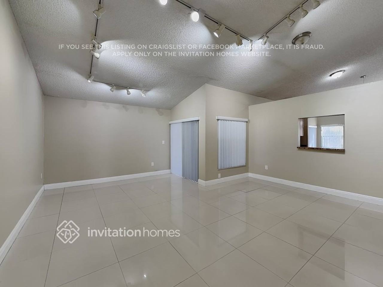 1001 Nw 125th Ter - Photo 5 of 23