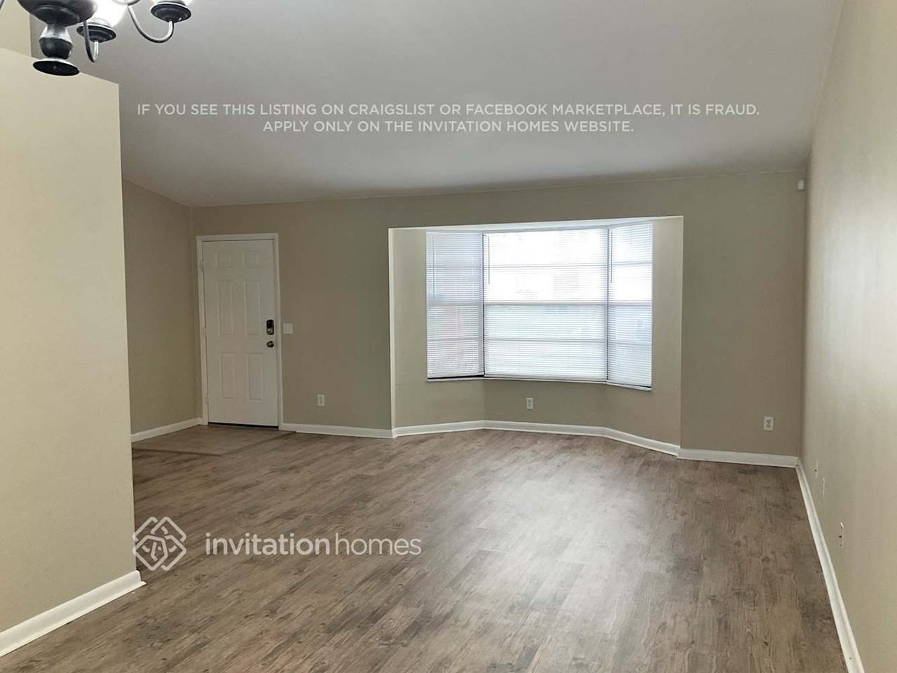 215 Se 19th Ter - Photo 2 of 17