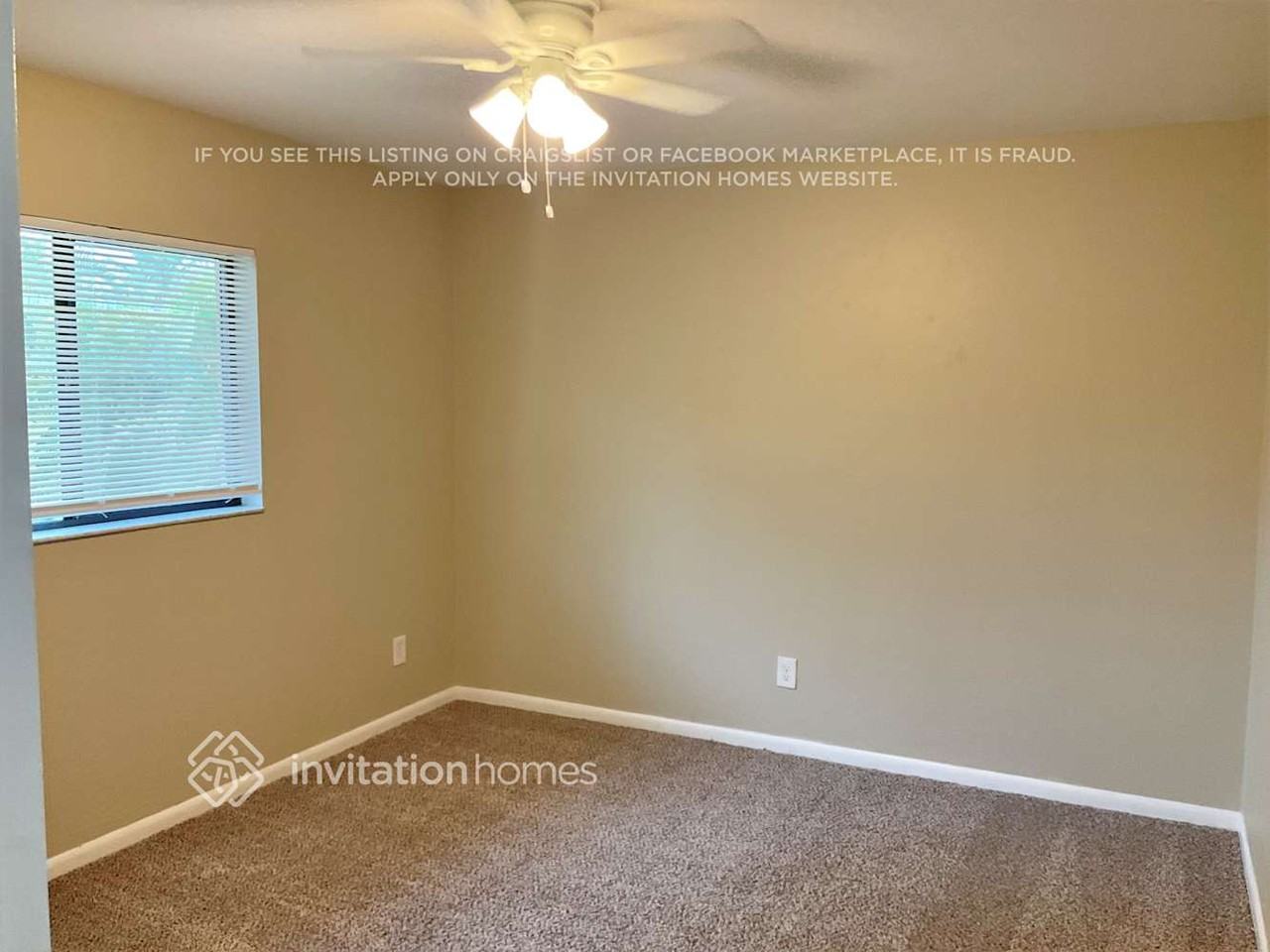 215 Se 19th Ter - Photo 7 of 17